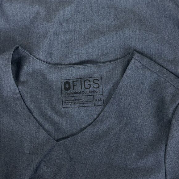 Figs Cusco Scrub Top Yola Skinny Set Size XS/P Graphite Grey Medical Uniform - Picture 9 of 16